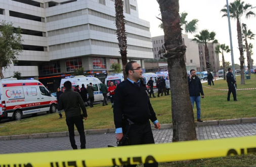 İzmir Adliyesi yakınlarında terör saldırısı oldu