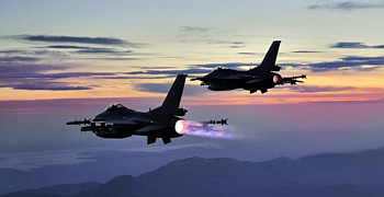Türk jetleri Suriye'de bomba oldu yağdı